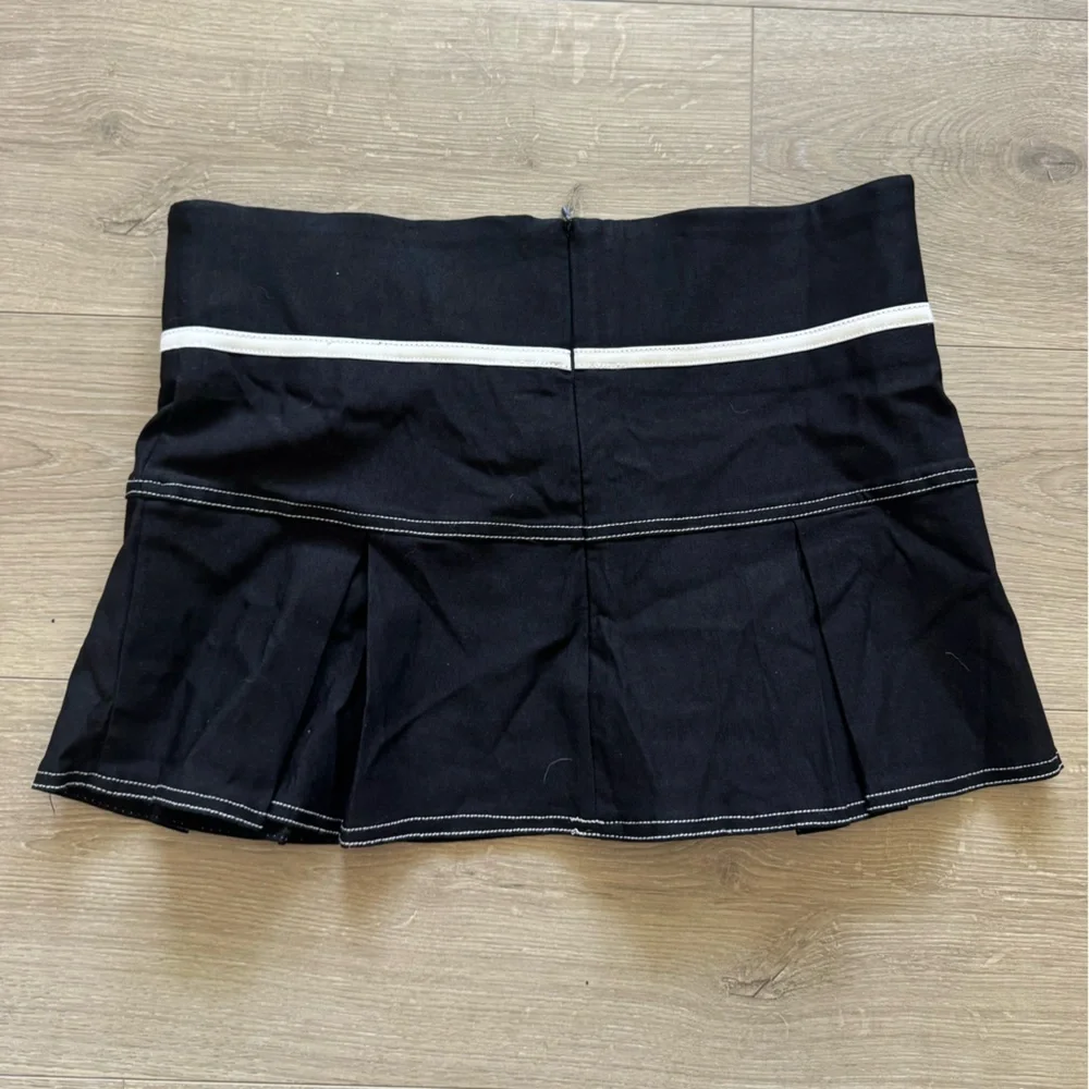 Motel Rocks Black and White Skater‎ Mini Skirt NWT
